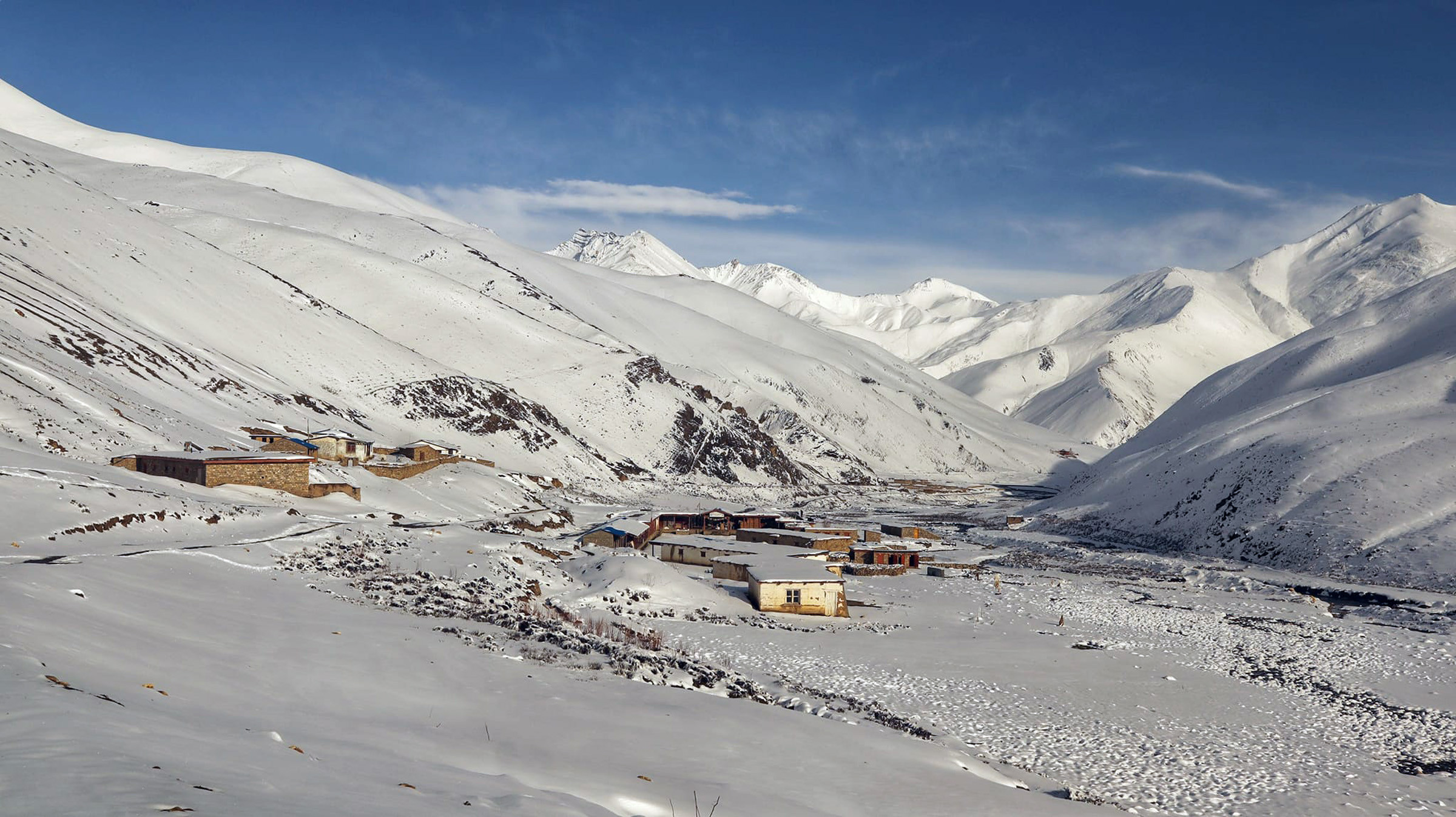 डोल्पामा हिमपात