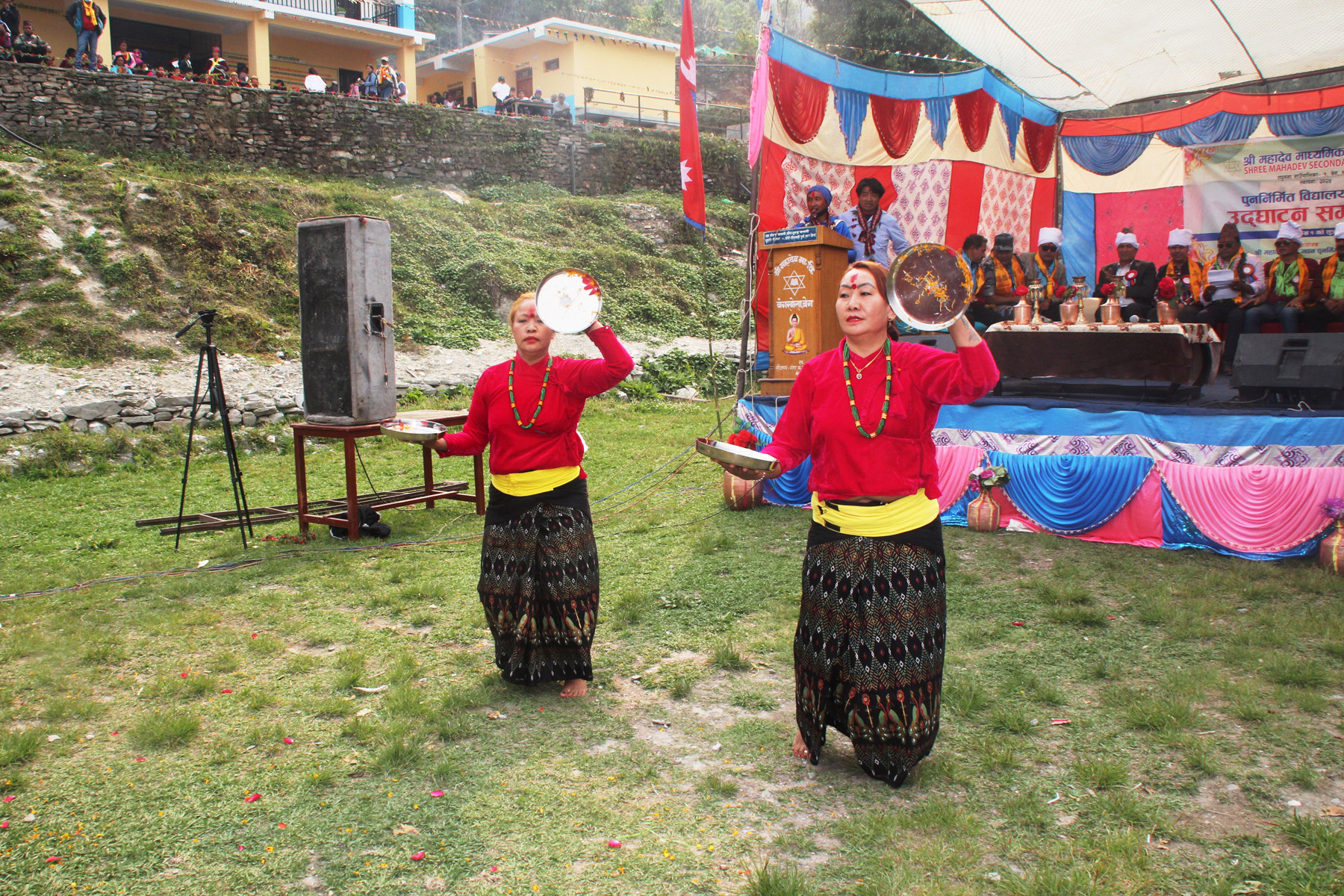 थाली नाच