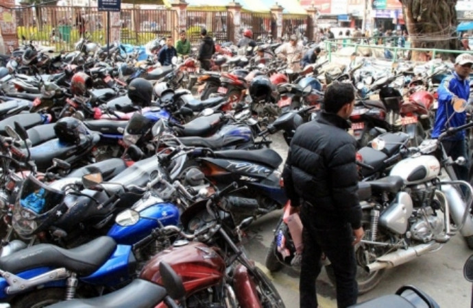 हराएका तीन सय ६० मोटरसाइकल हस्तान्तरण