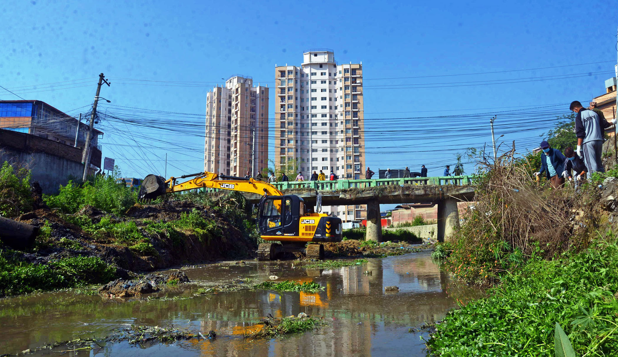 कर्मनासा खोलामा फोहोर बढेपछि सरसफाई