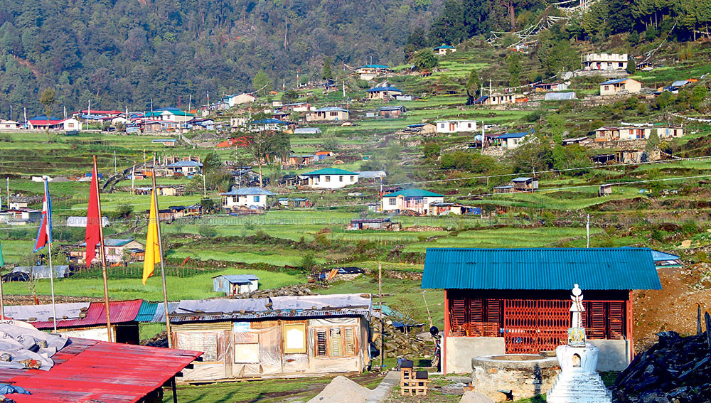 पुरानै लयमा फर्कियो हेलम्बुको पर्यटन व्यवसाय