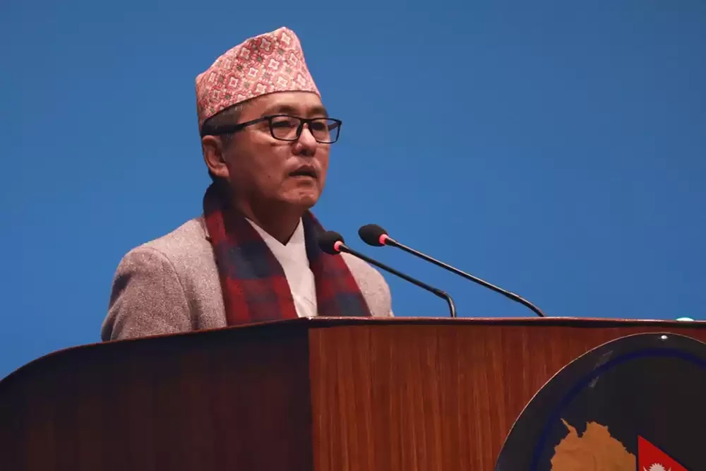 प्रचण्डलाई लिङदेनले दिए ‘बस फेरिरहने ड्राइभर’