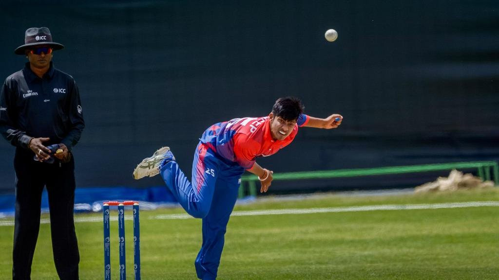 सन्दीपले लिए नेपालका लागि दोस्रो विकेट