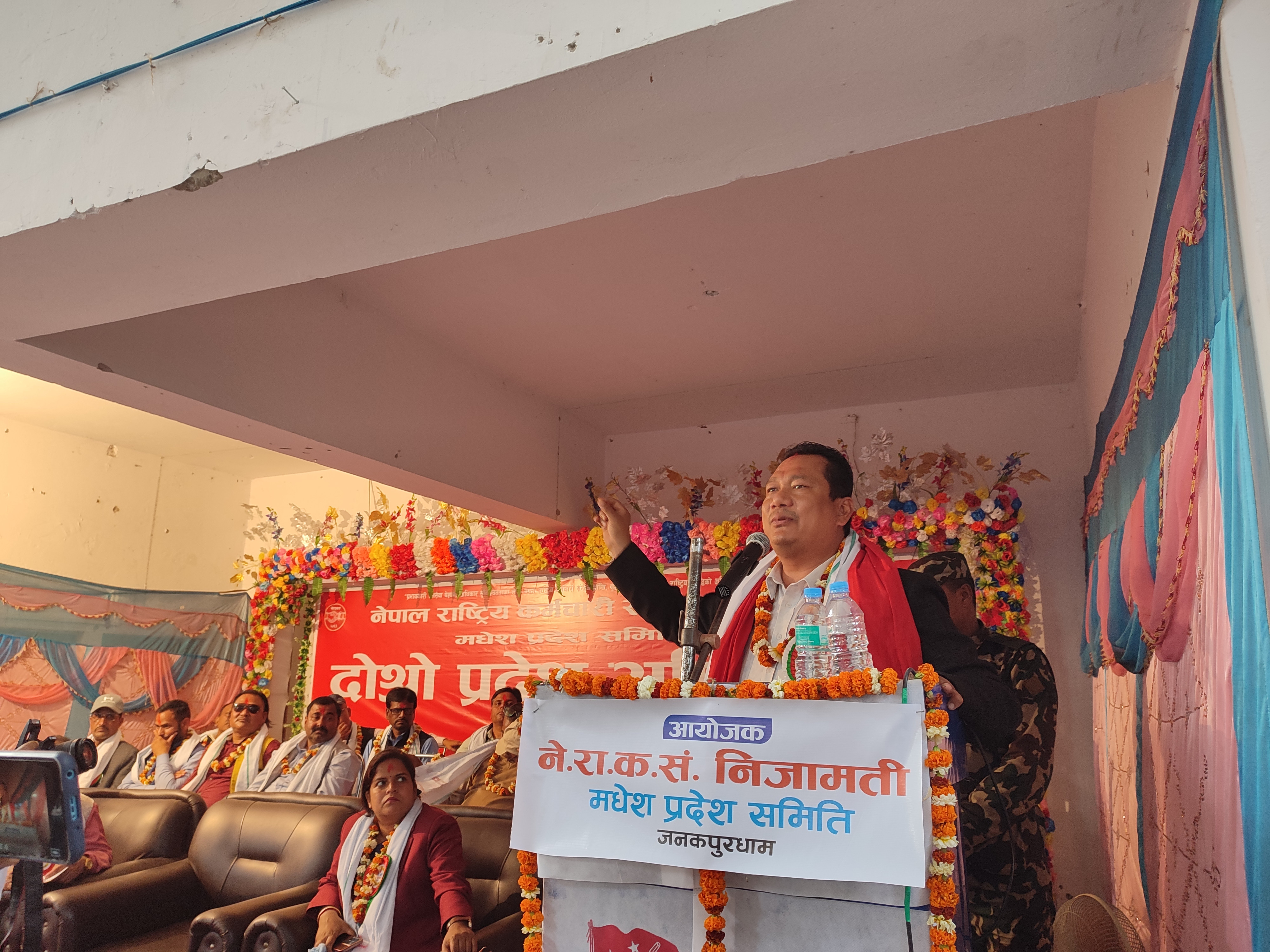 यही अधिवेशनमा सङ्घीय निजामती कर्मचारी ऐन पेस हुन्छः मन्त्री मोदी